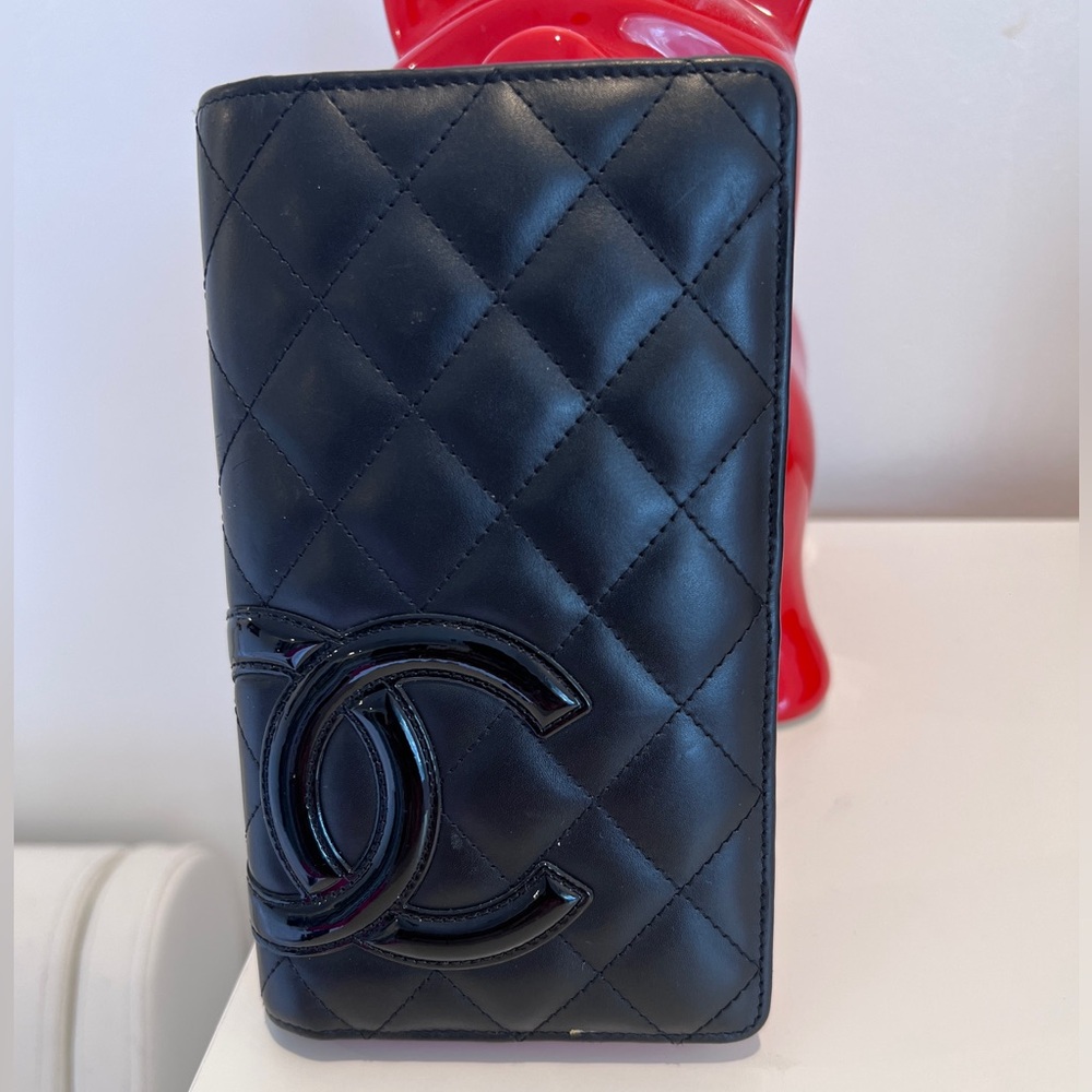 CHANEL Black Quilted Leather Wallet